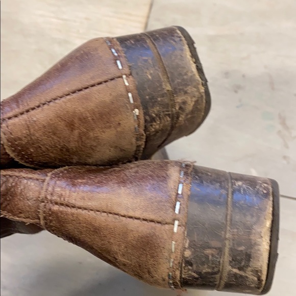 Hanna Andersson wooden clog boots with embroidery - Picture 4 of 10